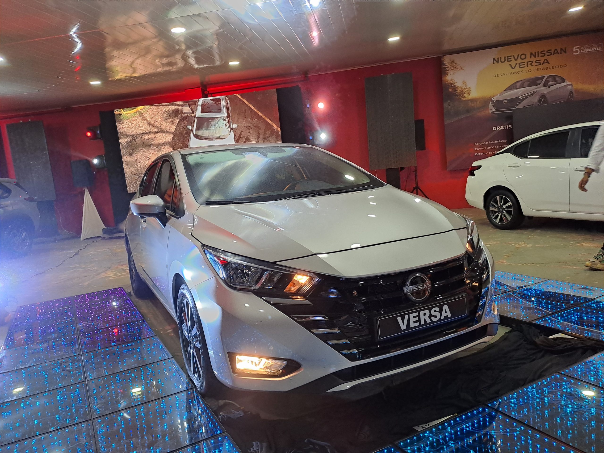 Nissan Versa 2024 llega a Panamá renovado y la Feria de David fue el